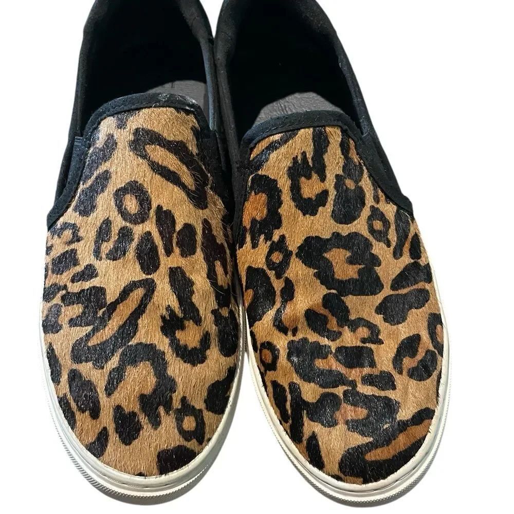 UGG Panther Print Casual Shoes like new size 8.5 great deal